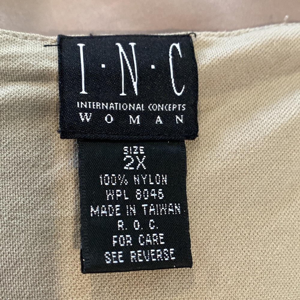 Patterned Split Neck Tunic With Curled Edge - image 6